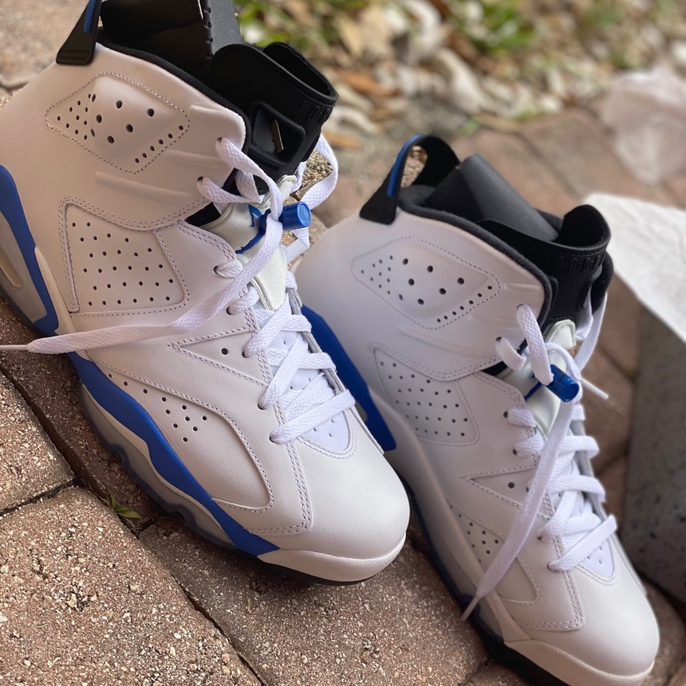 SOLD** NWT *Air Jordan 6 RETRO Baby/Sky Blue
